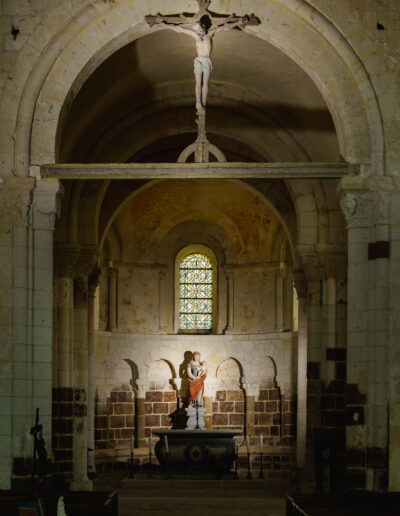 Intérieur de l'église Notre Dame d'Autheuil dans le Perche à proximité du manoir de Bellegarde